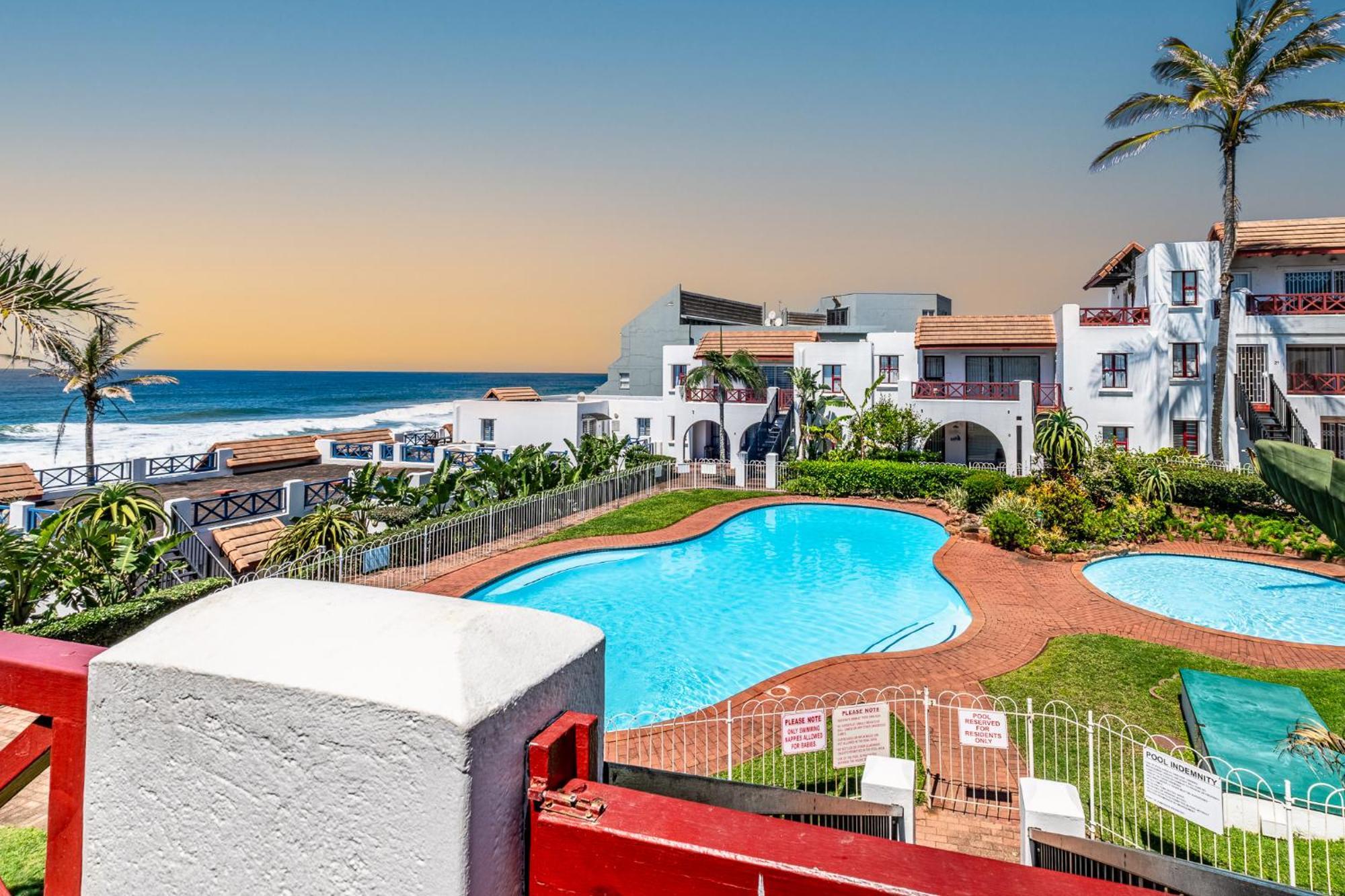 Le Paradis, Self-Catering Beachfront Apartments バリート エクステリア 写真