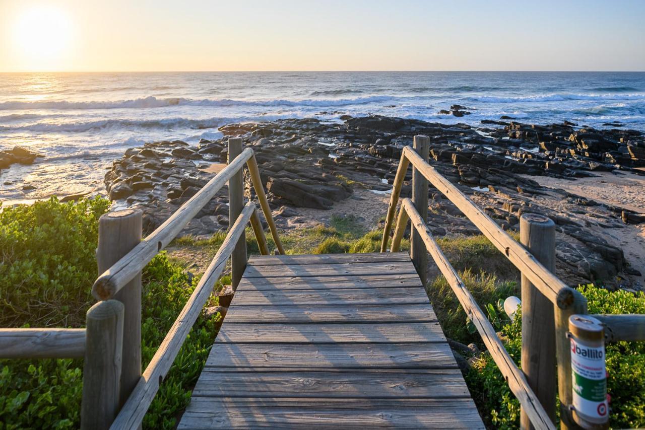 Le Paradis, Self-Catering Beachfront Apartments バリート エクステリア 写真